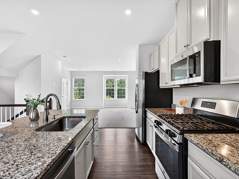 1232 Lizer Rd — Photo 19