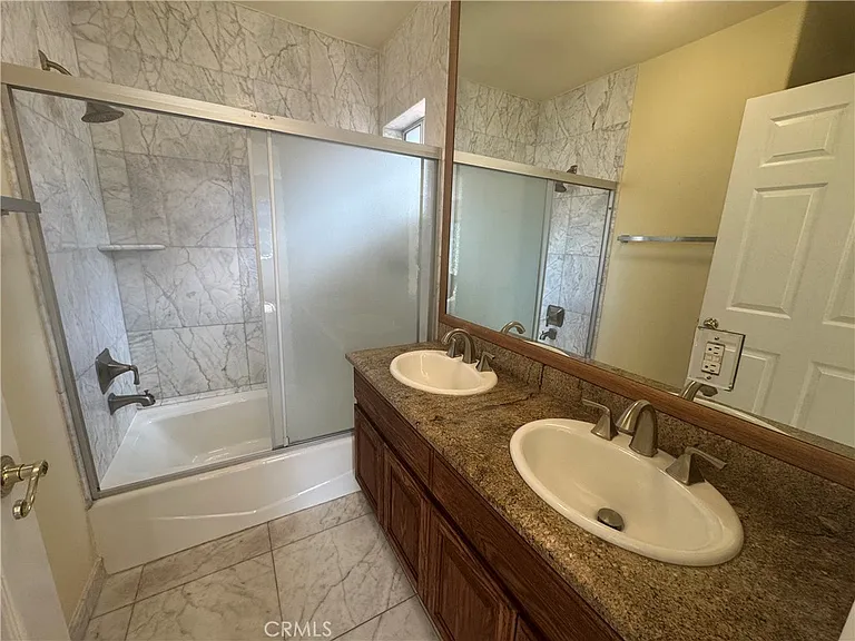 5171 Chimineas Ave — Photo 17