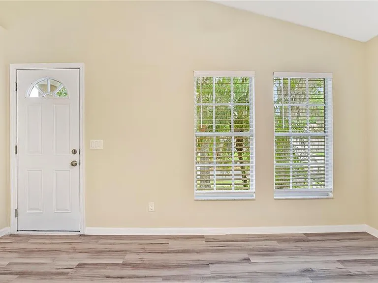 6369 Livewood Oaks Dr — Photo 17
