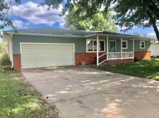 1312 N 5th St, Tonkawa, OK 74653