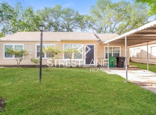 4714 Meadow Park Dr, Houston, TX 77048
