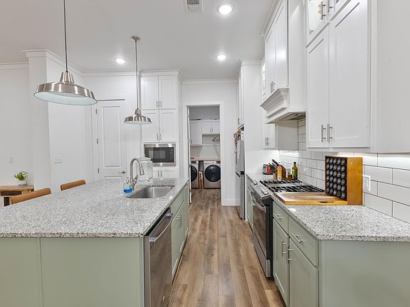 3rd image of 7617 52nd St