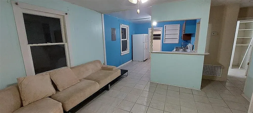 2 bed, 882 sqft, $1,400 — Photo 1