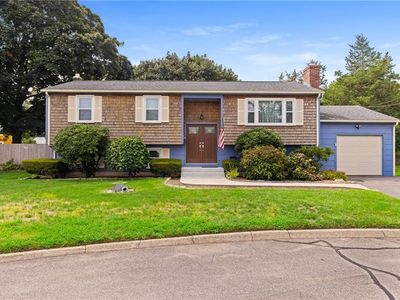67 Winston Ave, Warwick, RI, 02886