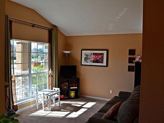 5th image of 14290 Summer Breeze Dr E