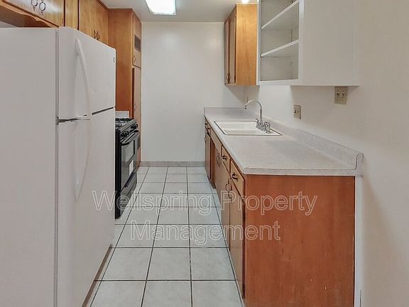 5th image of 213 Panamint Ave #B