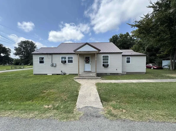487 S Garfield Ave, Piggott, AR 72454