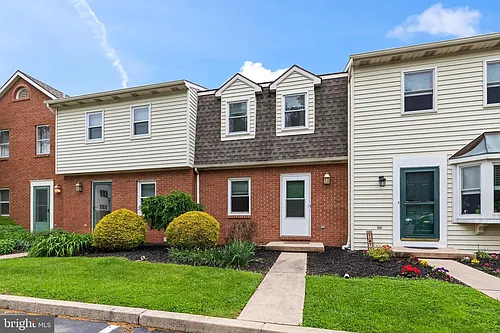 14 Garden Ct Photo 1