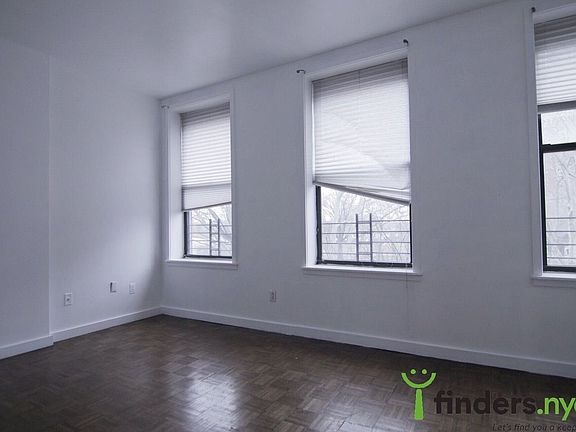 2nd image of 263 Pleasant Ave APT 3D