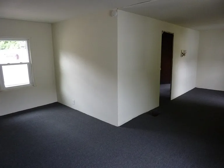 121 Fayette St — Photo 3