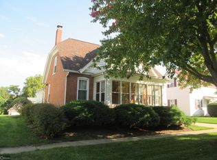 1006 Ash St, Burlington, IA 52601