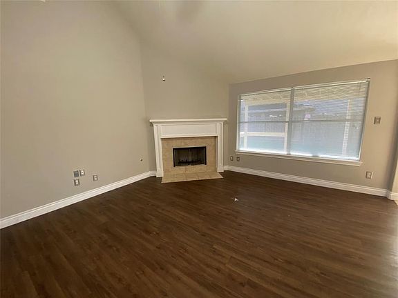 5th image of 6935 Bear Oaks Dr