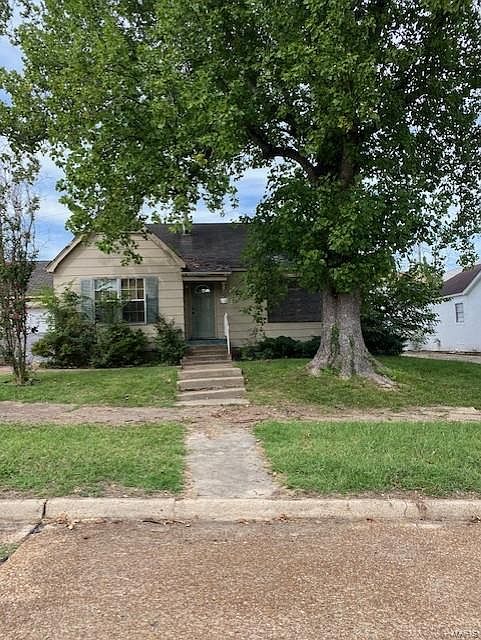 1st image of 731 Poplar St