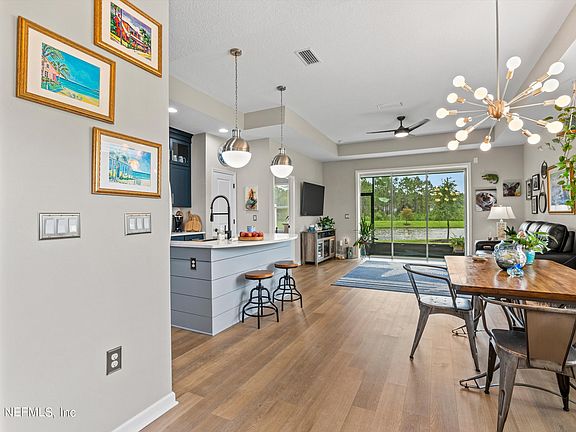 5th image of 176 TAMAR Court