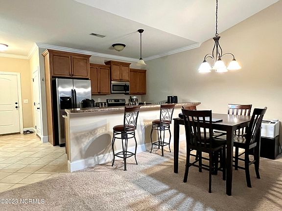 5th image of 3333 Ellsworth Drive #B