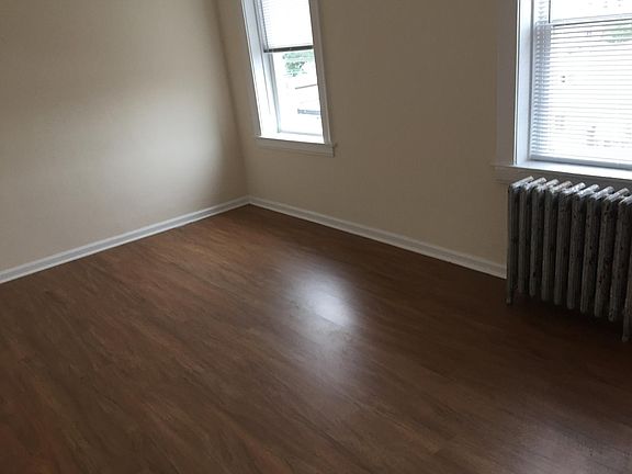 5th image of 2627 W Farragut Ave #0
