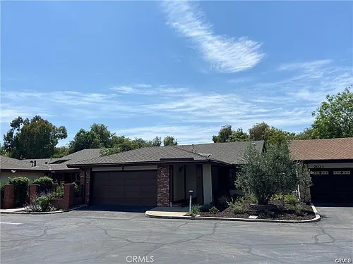 2021 Barclay Ct Photo 1