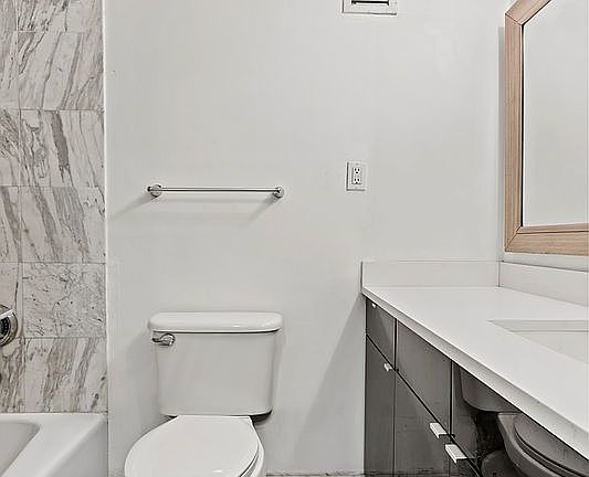 4th image of 280 Rector Pl APT 9H