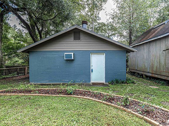 3rd image of 4166 Scenic Dr