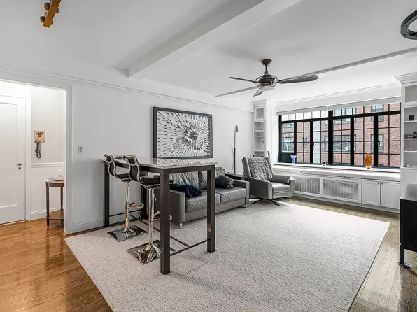 321 E 43rd St APT 708, Manhattan, NY 10017