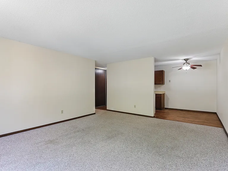 Forest Park Apartments — Photo 22