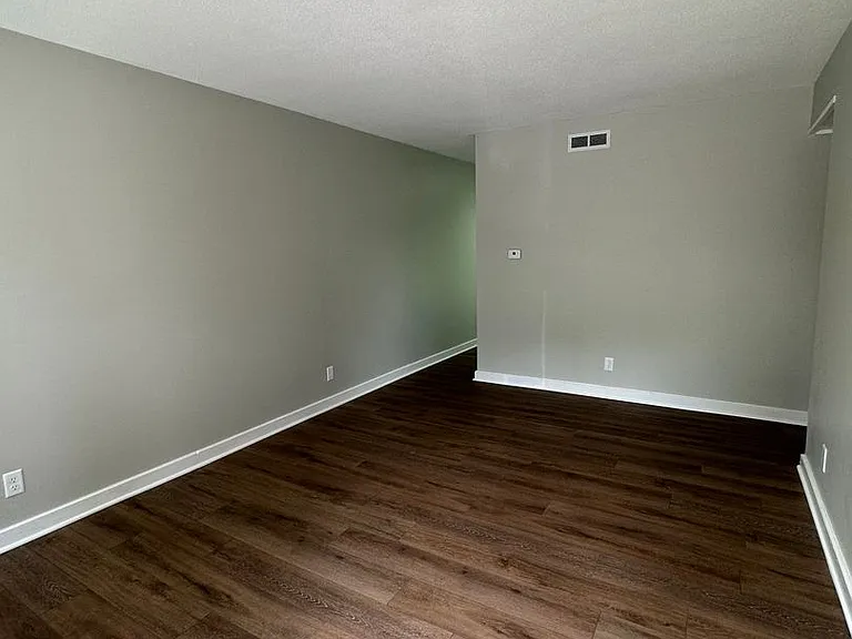 2263 US 52 W — Photo 4
