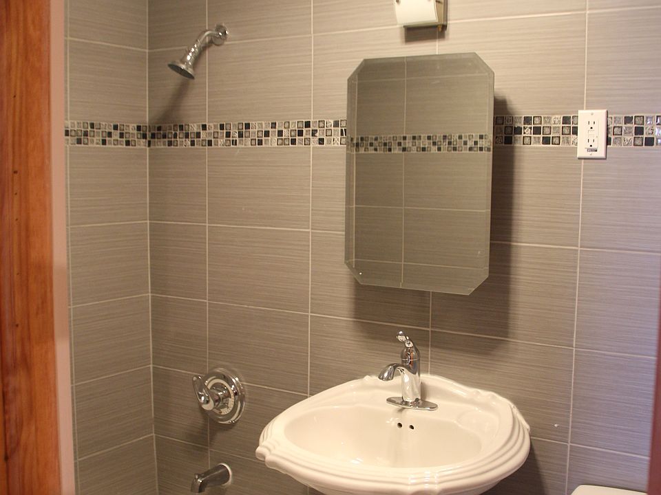 1st image of 535 Parkside Ave APT 6J