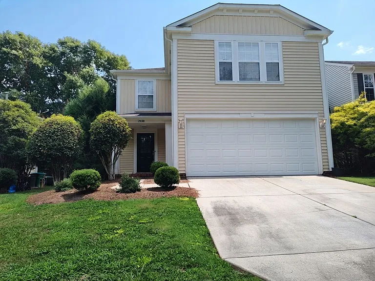 2038 Dunsmore Ln — Photo 1