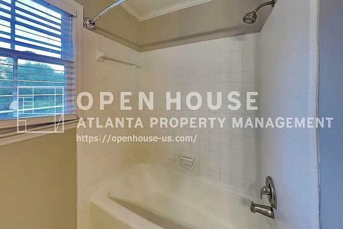 1589 Tennessee Walker Dr NE — Photo 20