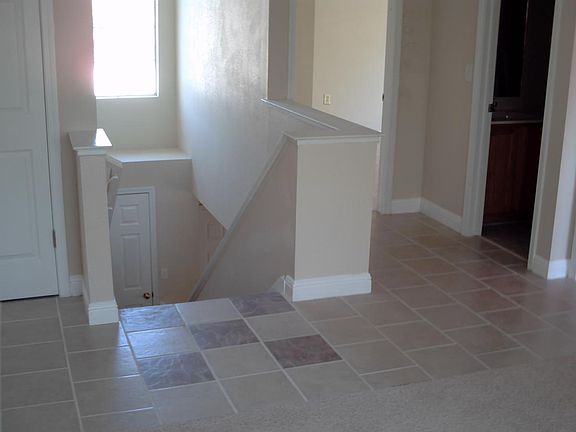 5th image of 1917 Hillock Ct