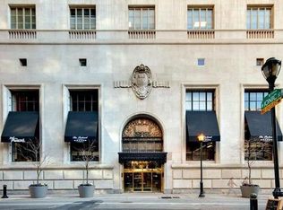 111 S 15th St APT 1808, Philadelphia, PA 19102