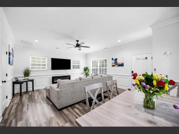 11 Semple St, Hampton, VA 23663