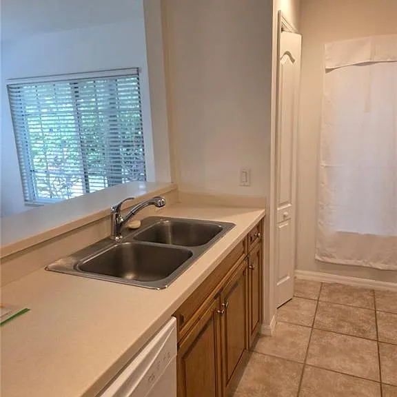 9450 Ivy Brook Run #601 — Photo 4