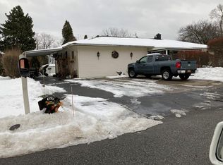 260 Ferndale Rd, Williamsville, NY 14221