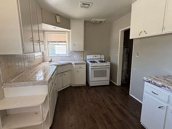 5th image of 40565 Stetson Ave #A