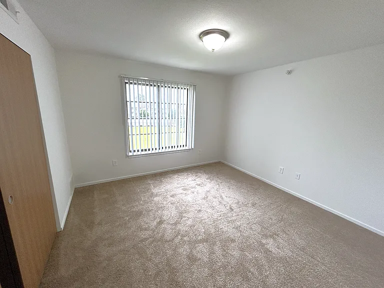 Thornridge Apartments — Photo 61