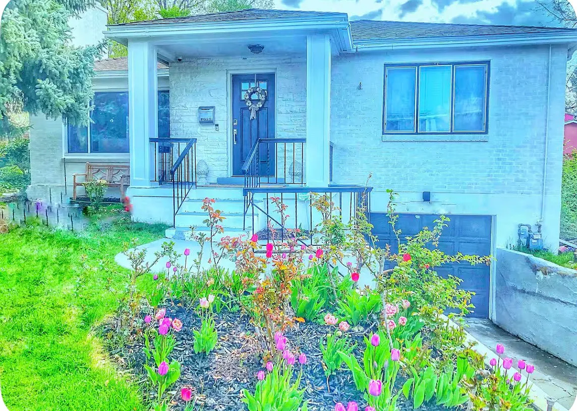 4 bed, 2526 sqft, $3,699 — Photo 2
