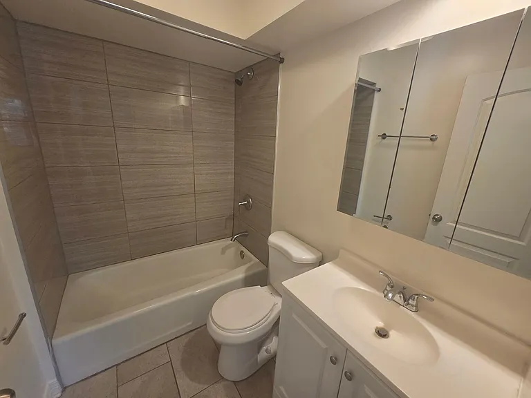1100 Church — Photo 24