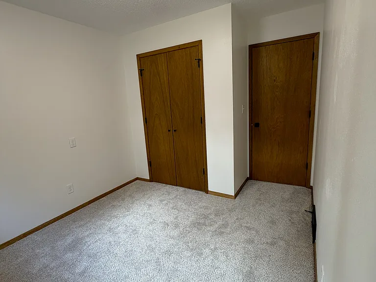 3804 S Holbrook Ave — Photo 14