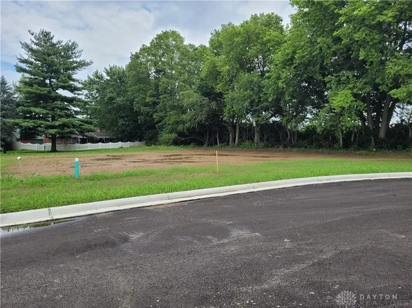 212 Charles Ct, Covington, OH 45318