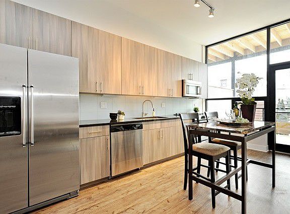 4th image of 4234 N Western Ave APT 4F