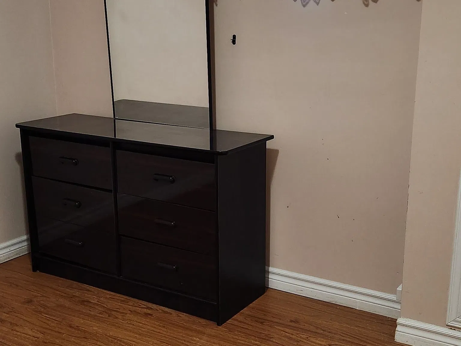 3 bed, $2,000 — Photo 3