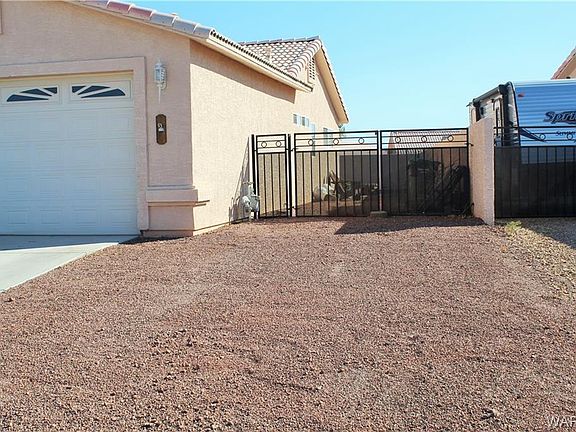3rd image of 1954 E Havasu Lake Dr