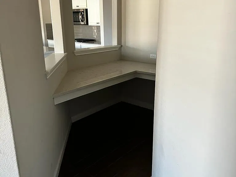 8029 Mozart St — Photo 15