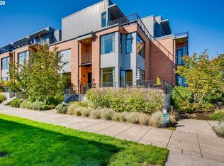 1656 NW Riverscape St, Portland, OR 97209