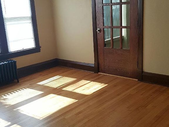 5th image of 1407 3rd Ave SE APT 302