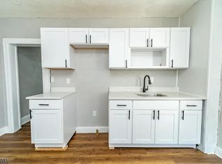 416 S 18th St #5C, Newark, NJ 07103