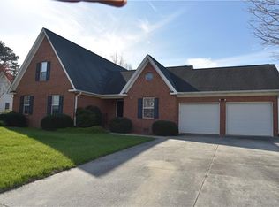 800 Eastgrove Ct, Kernersville, NC 27284