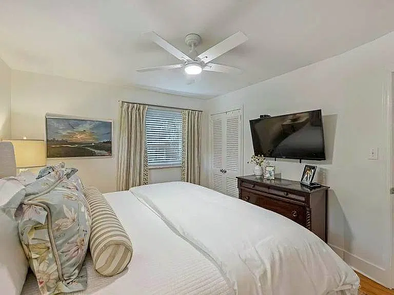 3 bed, 1581 sqft, $2,350 — Photo 4