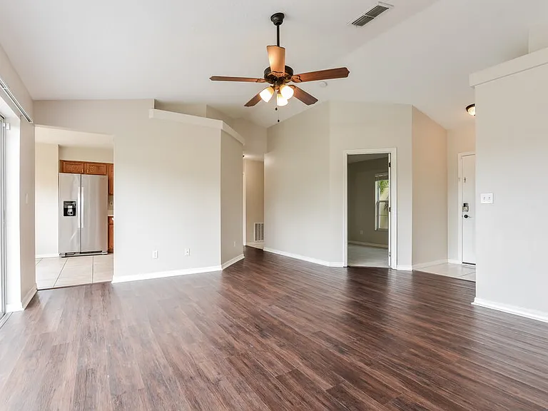 13318 Caspian Ln — Photo 3